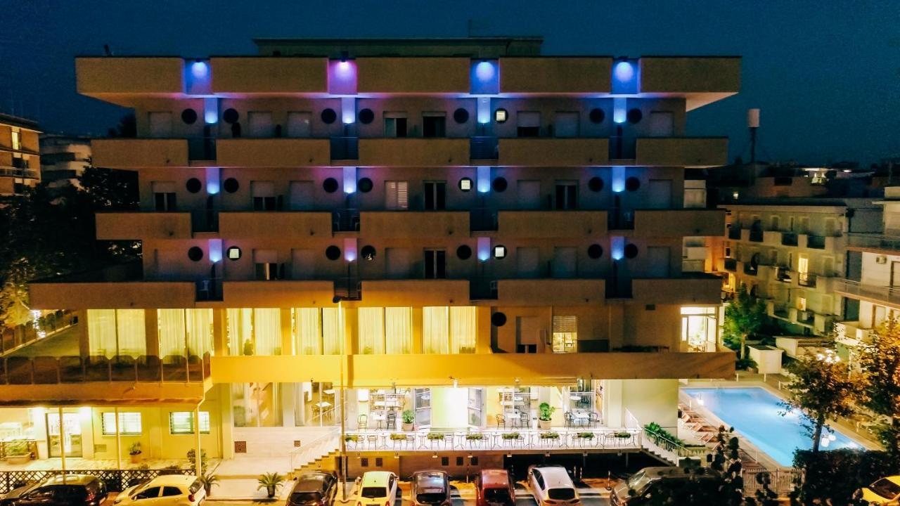 贝芙丽酒店 里米尼 外观 照片